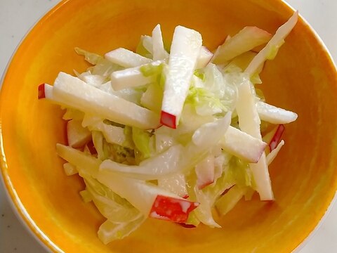 りんご しゃきしゃき☆白菜サラダ